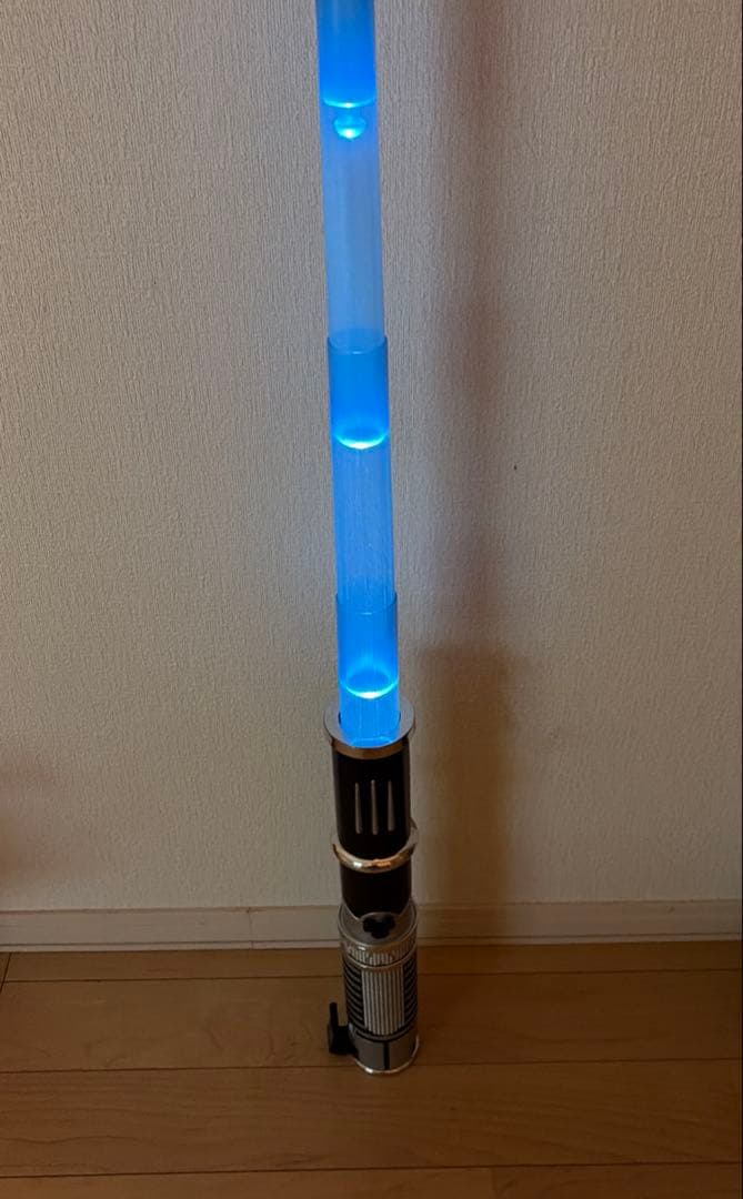 【ディズニーワールドのハリウッドスタジオで購入】青色ライトセーバー LED搭載