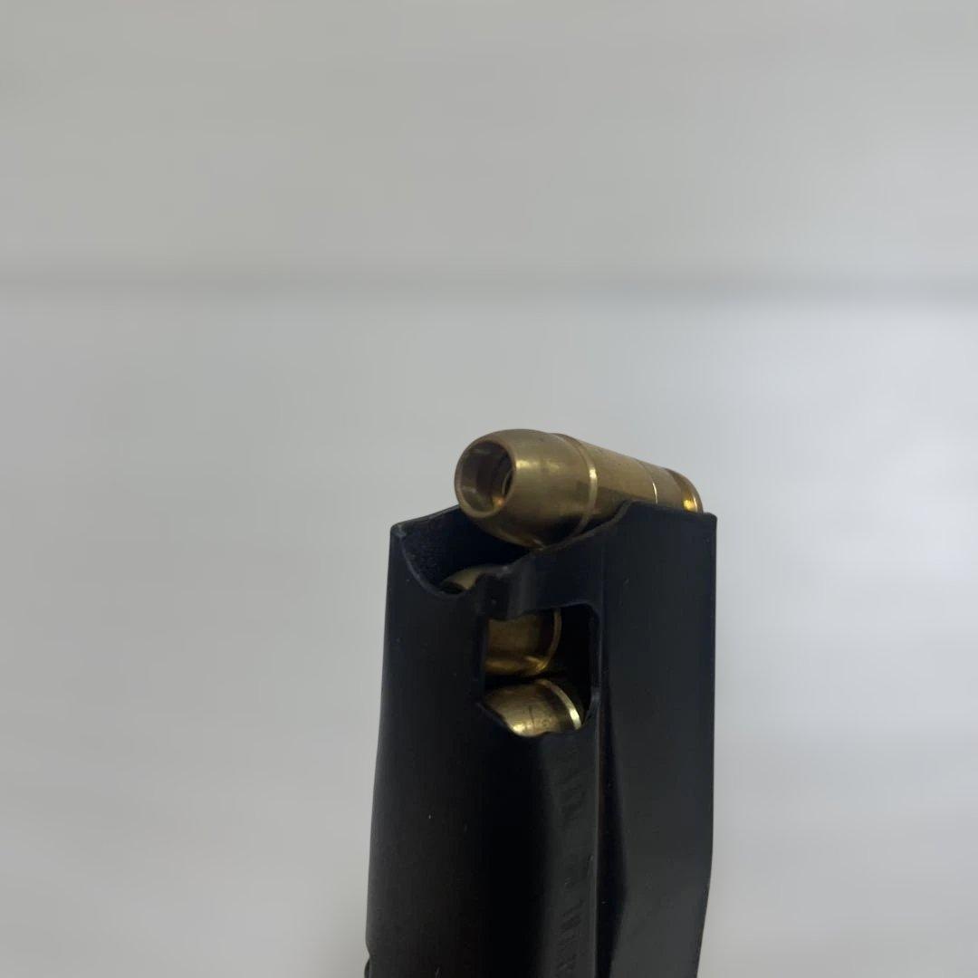 マルシン工業製　M84 ブラックHW モデルガン（観賞用）