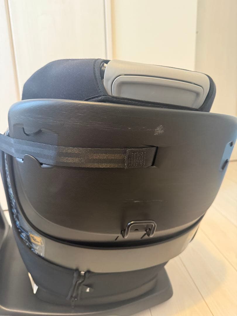 MAXI-COSI AxissFix Plus チャイルドシート ブラック