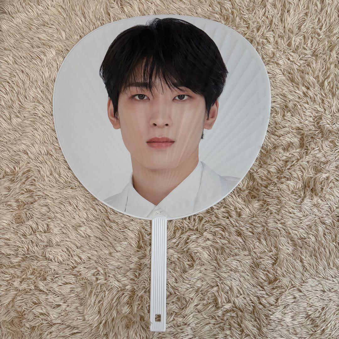 SEVENTEEN ウォヌ うちわ 2020 JAPAN DOME TOUR - メルカリ