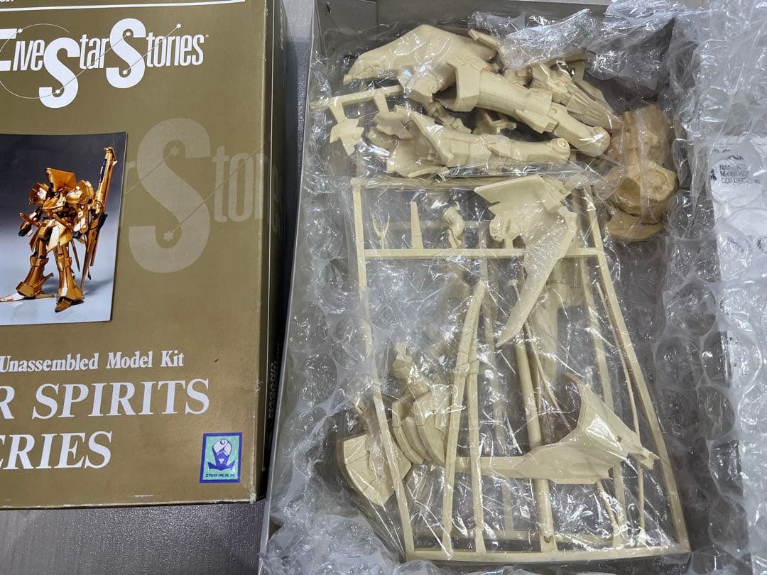 FSS ボークス 1/100 ナイトオブゴールド SSS