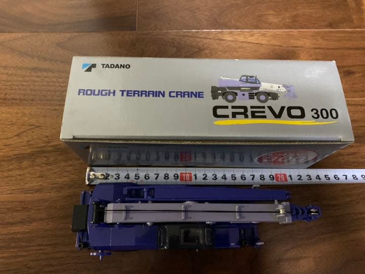 タダノクレーン　crevo 300 ダイキャスト　ミニカー