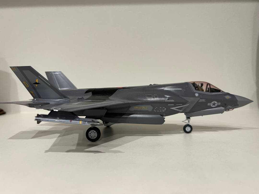 タミヤ　1/48 F-35B VMFA242 バッツ　岩国2042 スペマ