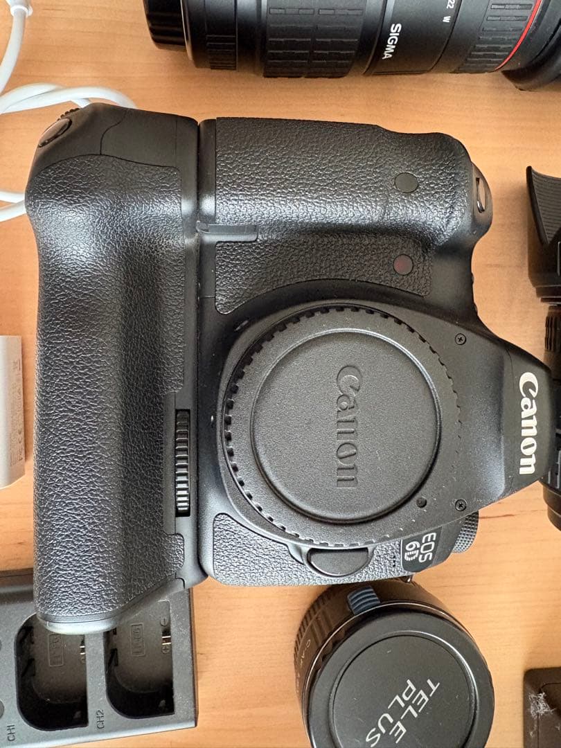 ☆美品☆ Canon 6D フルサイズ レンズ2本セットバッテリークリップ付き