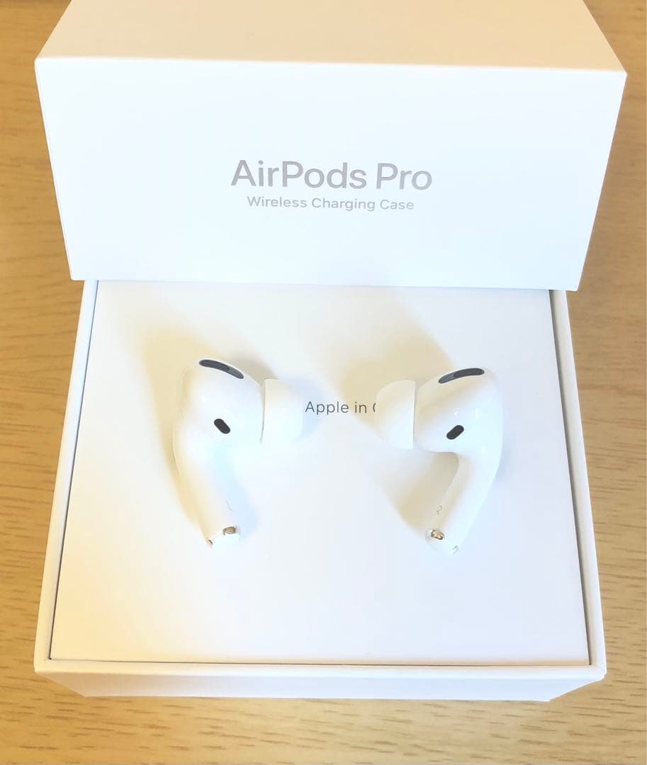 AirPods Pro エアーポッズプロ 本体 セット イヤフォン＋充電ケース