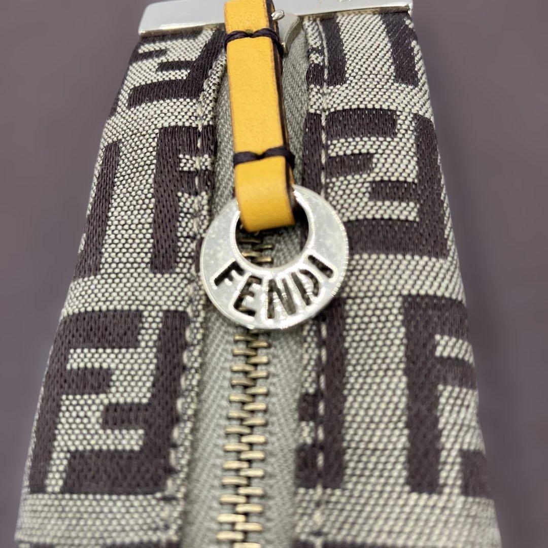 【超美品】FENDI ケース ブラウン・ゴールド