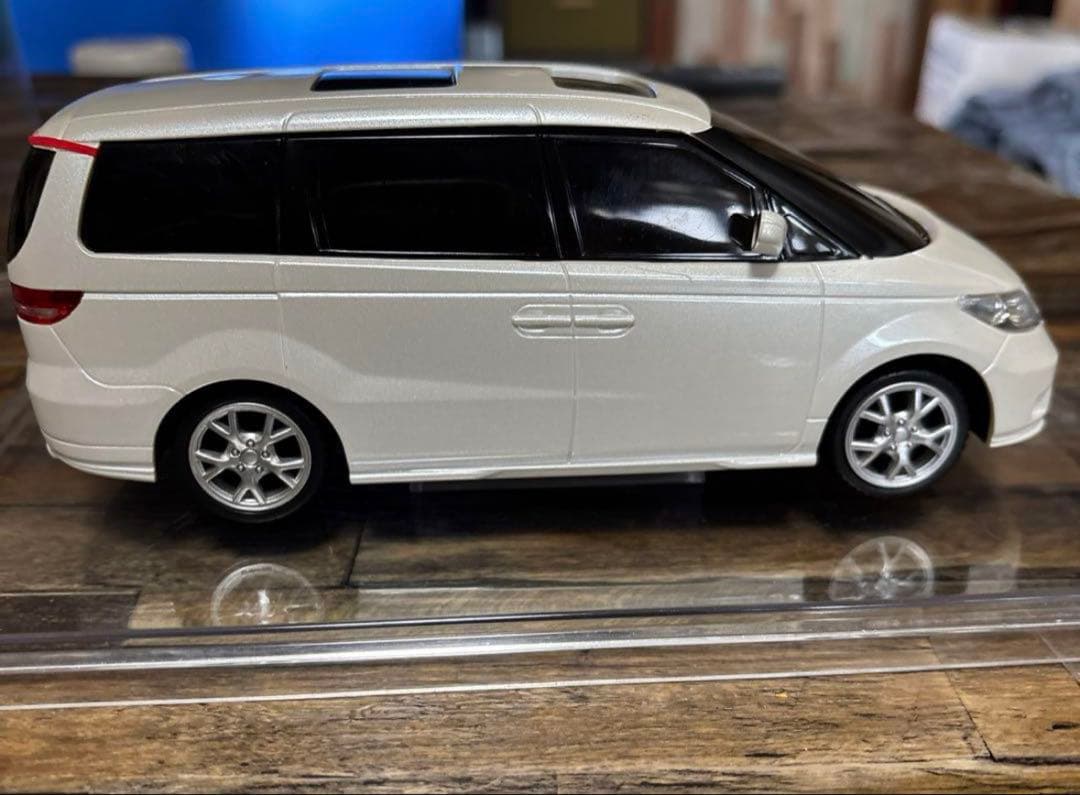 ホンダエリシオンブルーイッシュホワイトパール