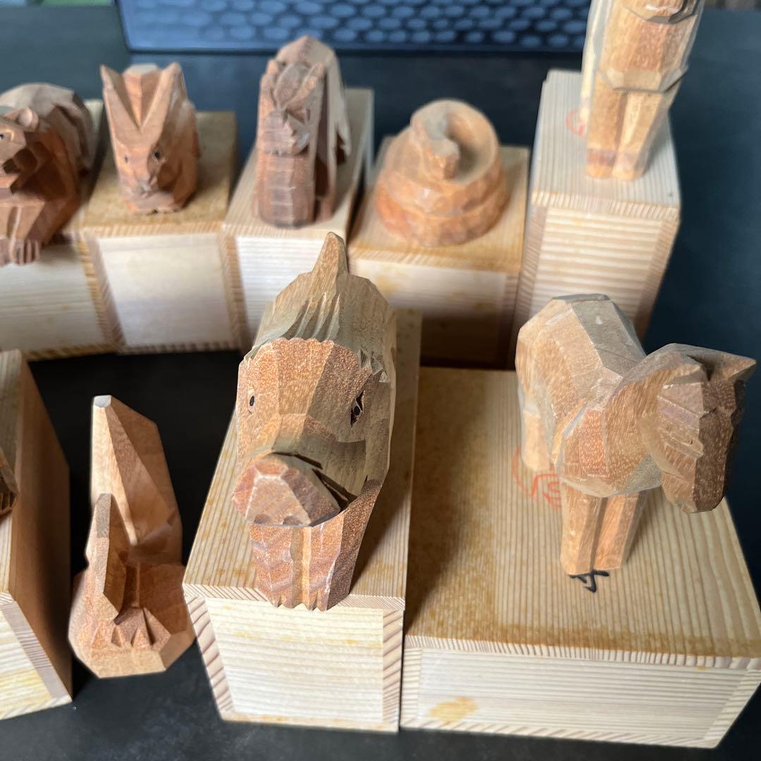 伊勢神宮 木彫り 干支置物セット 12体 木箱付き