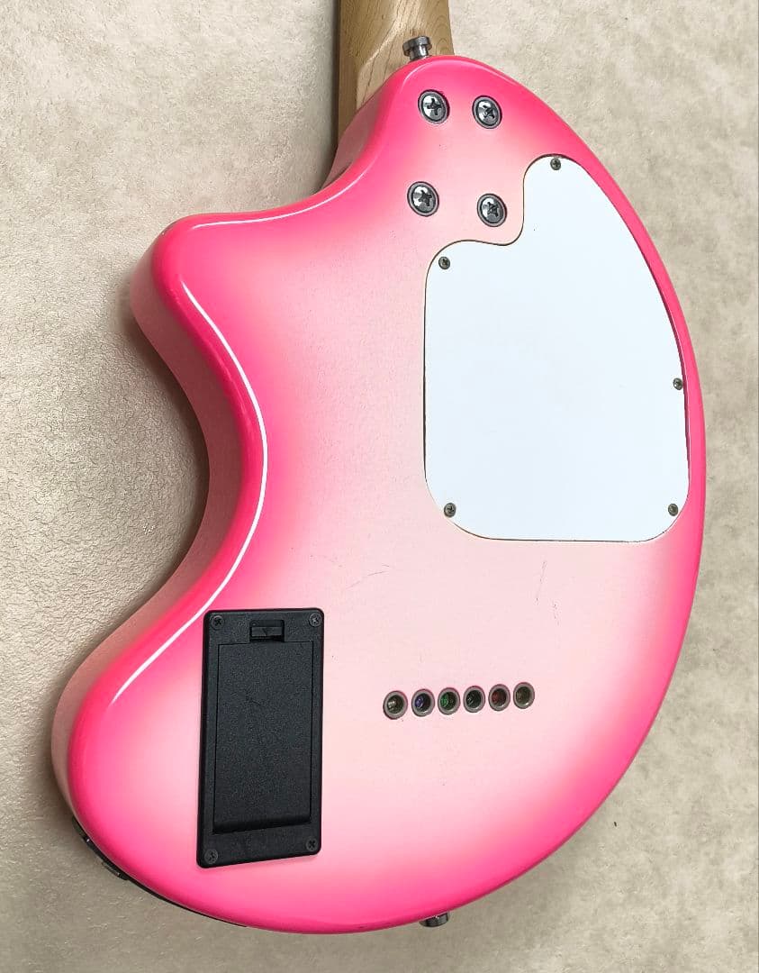 【美品】ZO-3 ピンクサンバースト アンプ内蔵ミニギター ヘッドフォン端子付