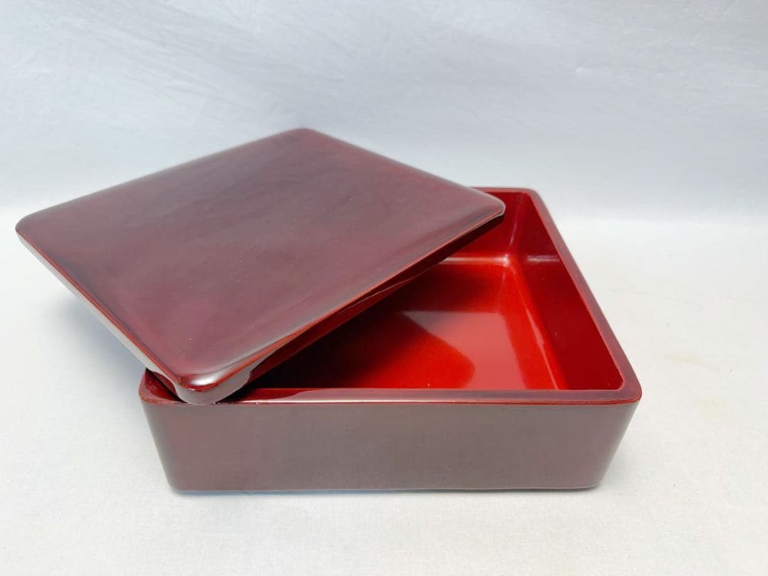 懐石道具 木製溜塗 重箱 弁当箱 6客組 内朱 銘々蓋 茶器 お正月 おしゃれ