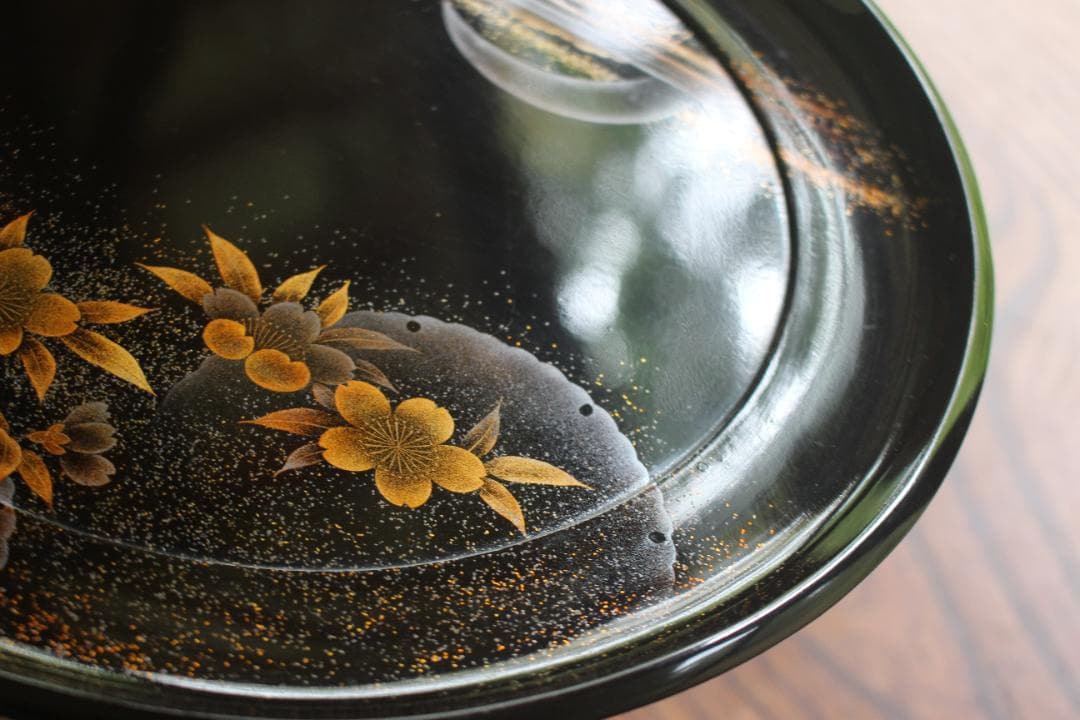 時代逸品！時代黒漆に極上研ぎ出し雪月花蒔絵の映える丸盆（検輪島塗お膳お盆菓子盆