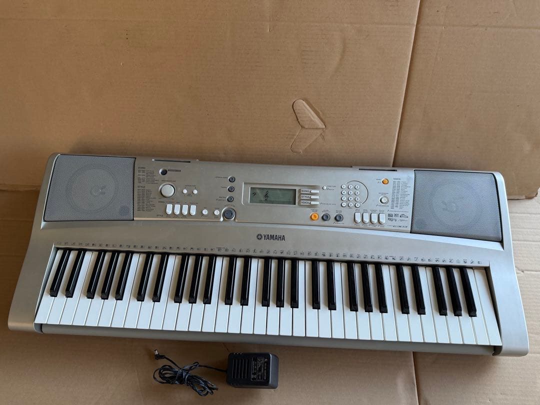 Yamaha psr-e303 電子キーボード