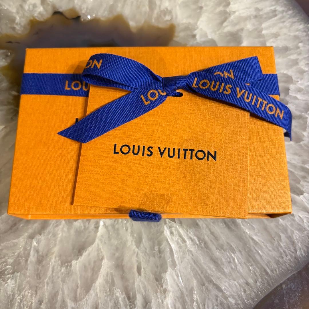 新品限定品】LV ポルト カルト·マグネット ビジョナリージャーニー