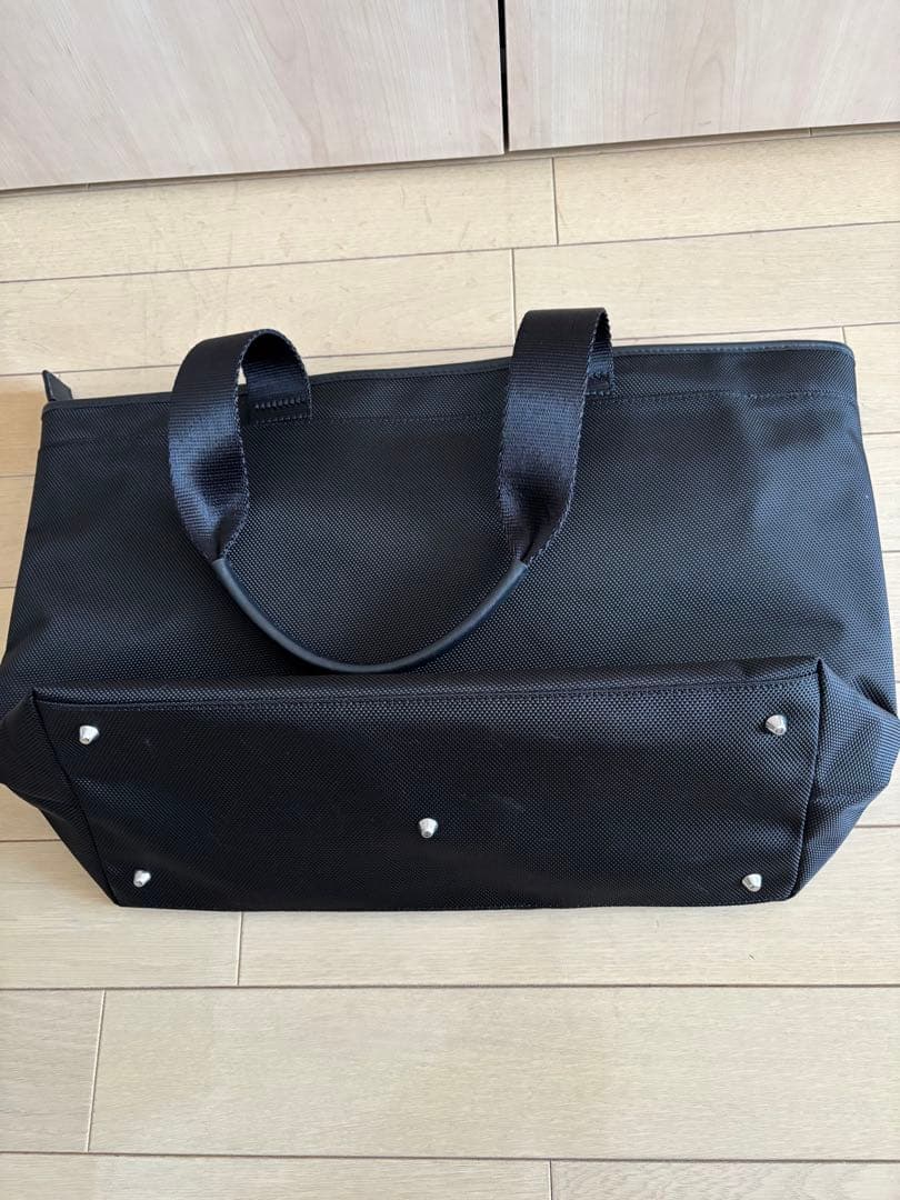 ハンティングワールド　ビジネスバッグ