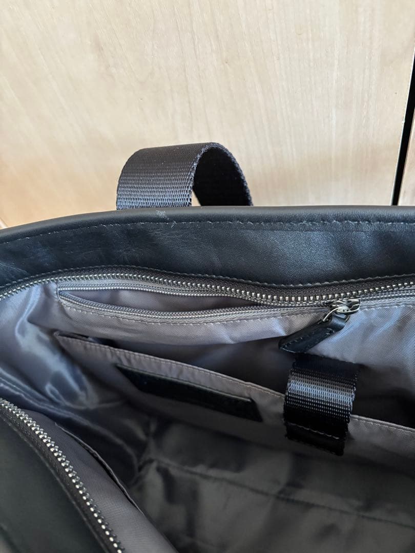 ハンティングワールド　ビジネスバッグ