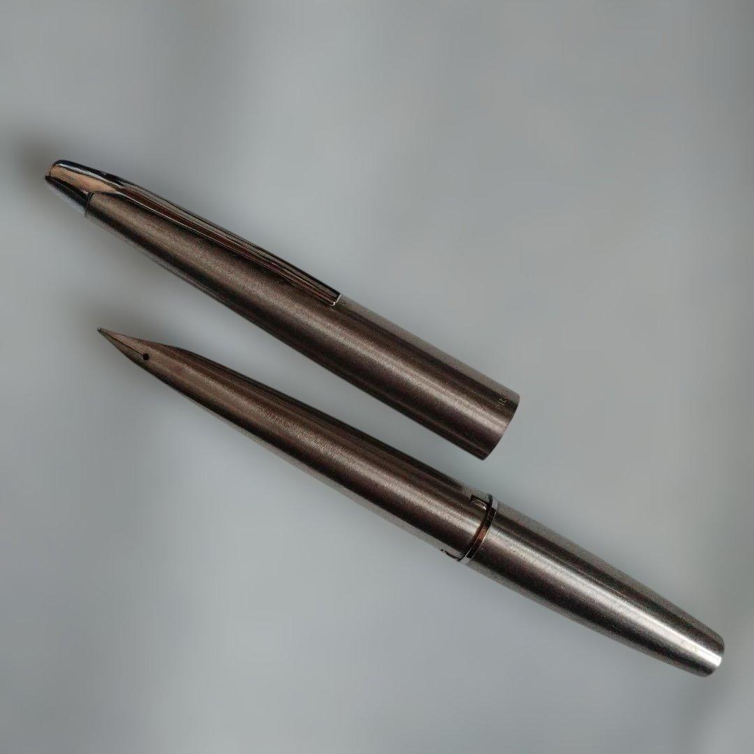 シルバー 万年筆 キャップ式 細字 PILOT ペン一体型 F H372 シルバー 万年筆 キャップ式 細字 PILOT ペン一体型 F H372