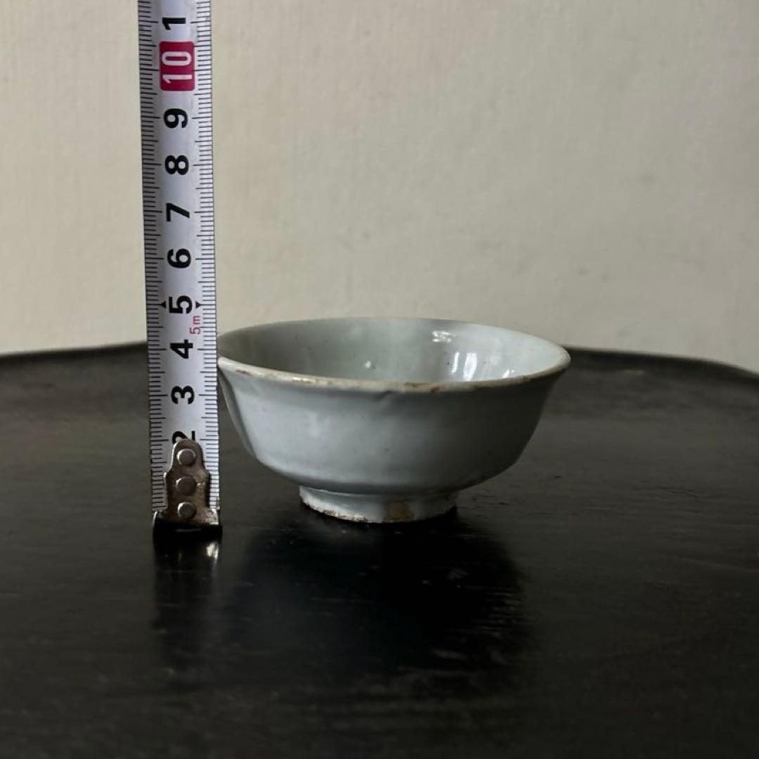 李朝盃　白磁　堅手　ぐい呑み　骨董　アンティーク.古美術.骨董.酒器.韓国骨董.