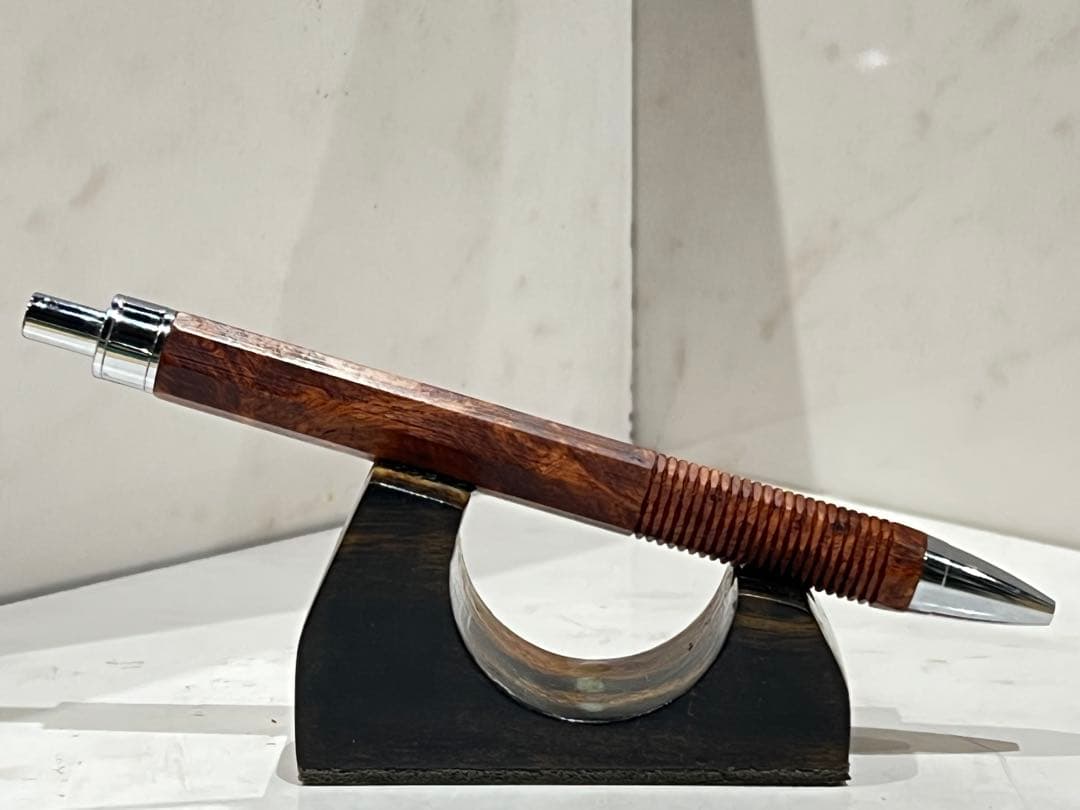 めい　S20 0.5mm 本花梨瘤　KATO201ボールペン本花梨瘤八角軸