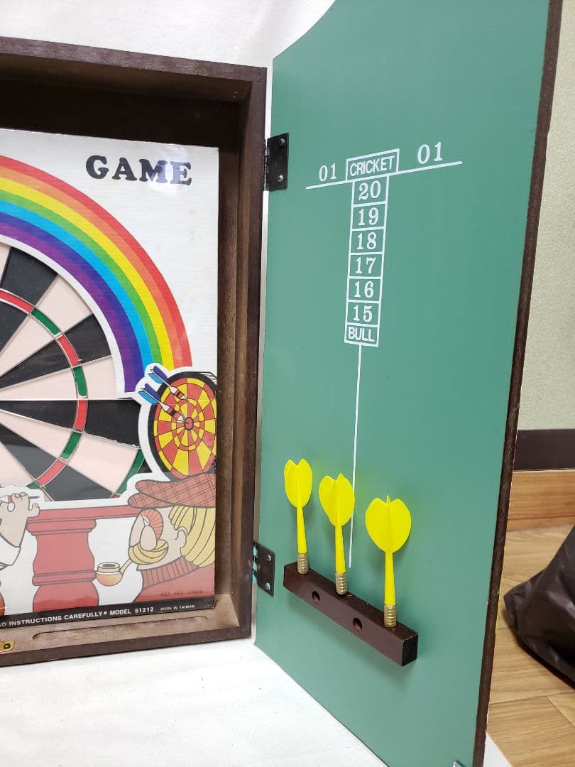 希少 80's ビンテージ未使用品 ダーツボード THE SHIPS INN ②