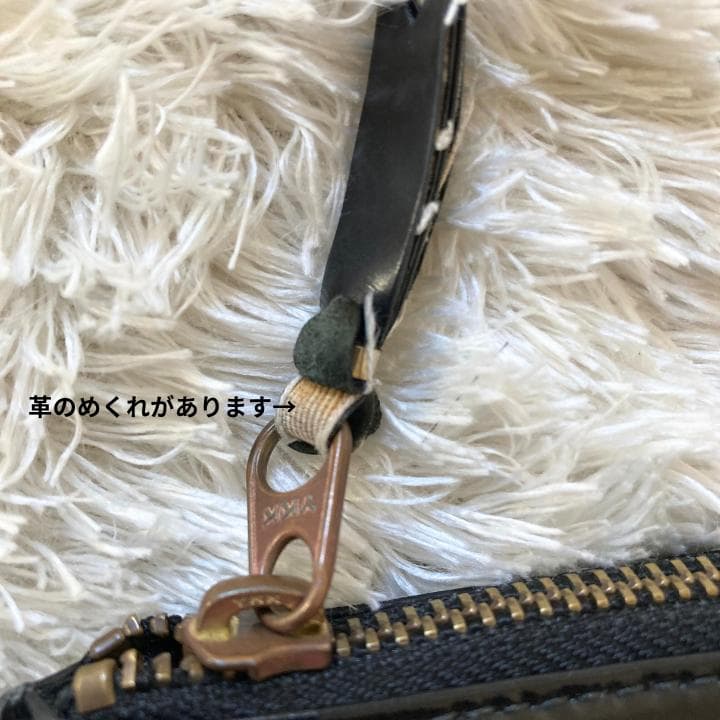 【コムデギャルソン】 ポルカドットエンボスL字ラウンドファスナー財布・ブラック黒