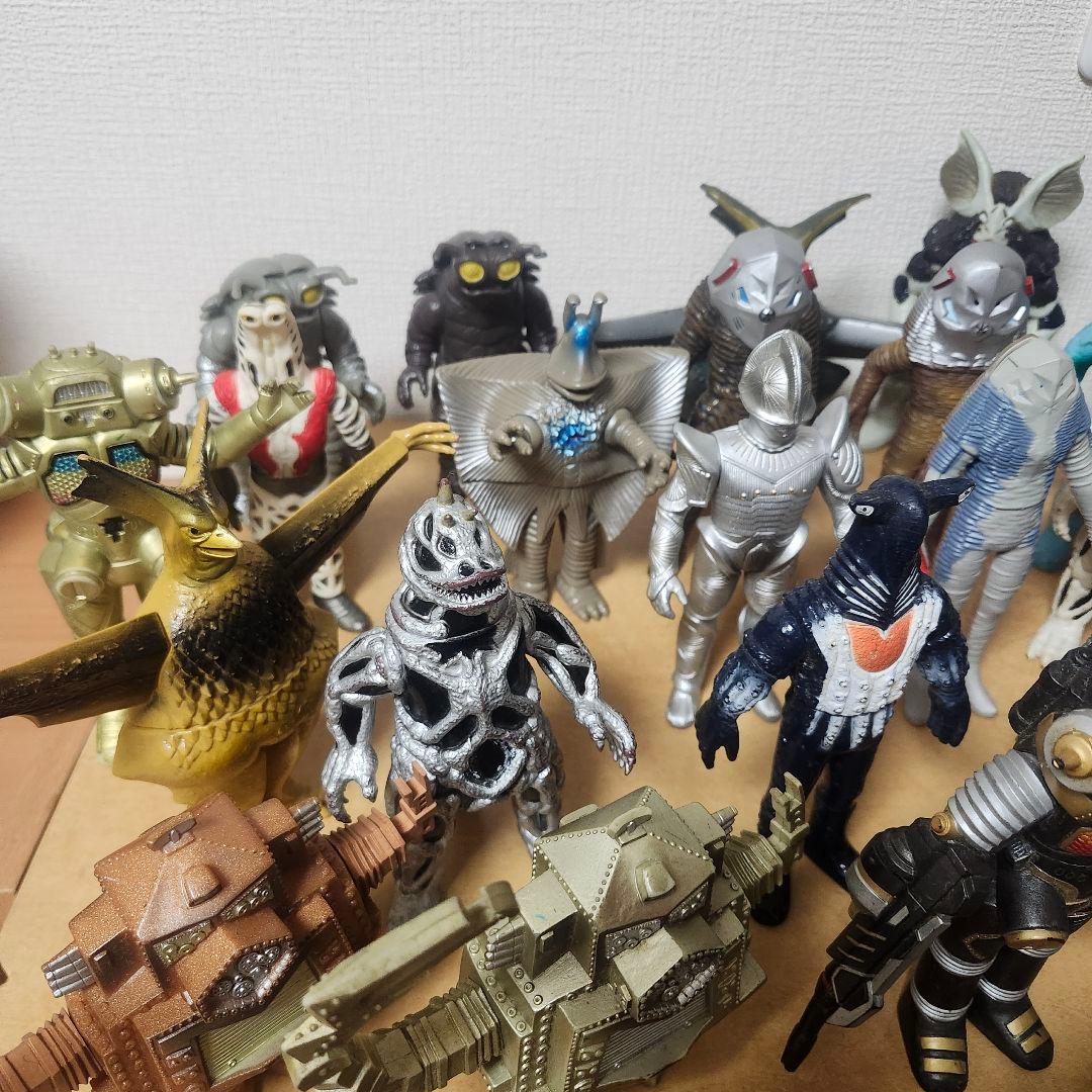 ウルトラマン怪獣ソフビ28体セット フィギュア