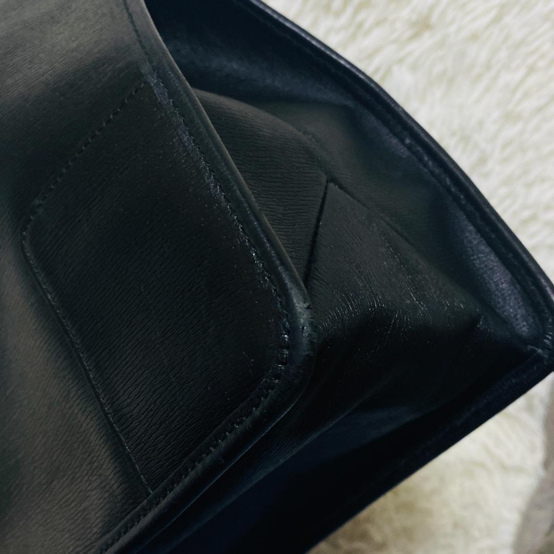 GUCCI グッチ ビジネスバッグ A4収納可 ゴールド金具 黒 レザー 自立