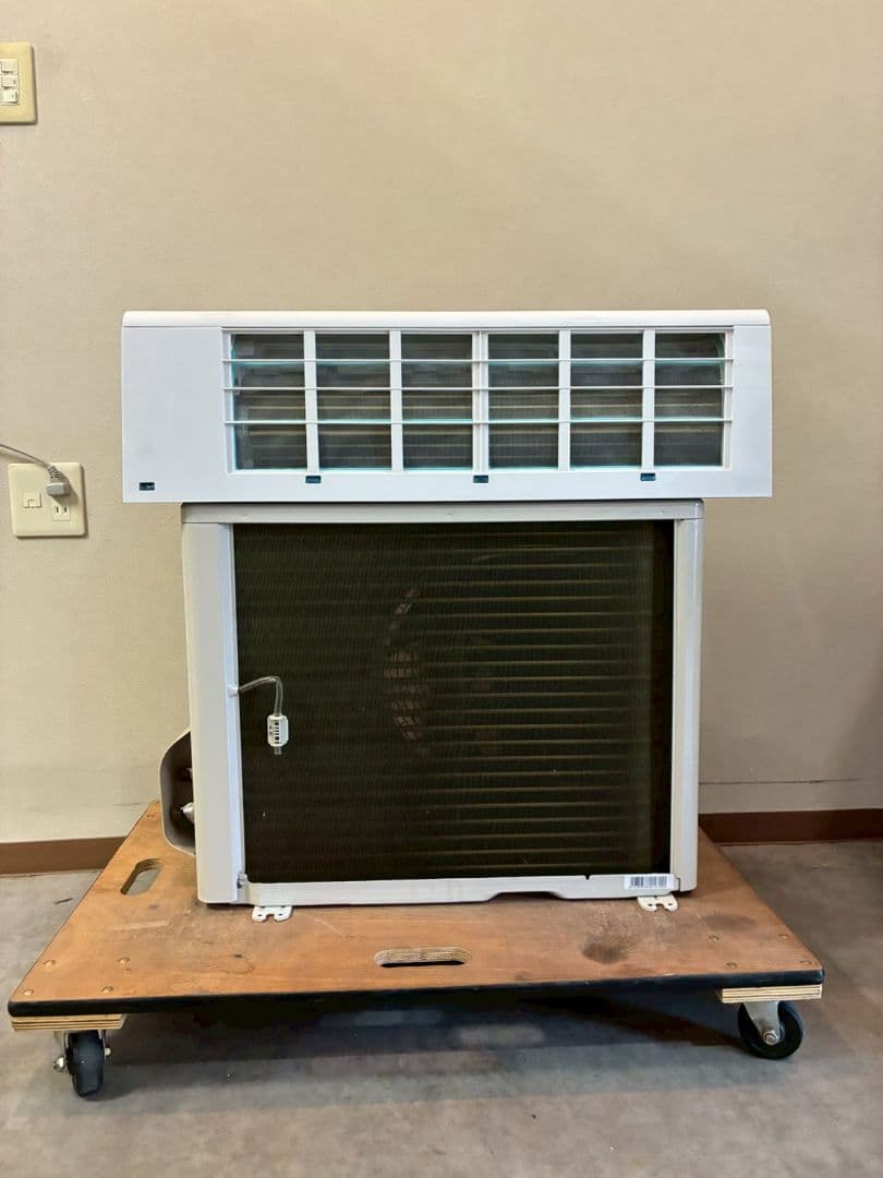 2065 東芝【RAS-K221M (W)】2024年製 6畳 エアコン 中古