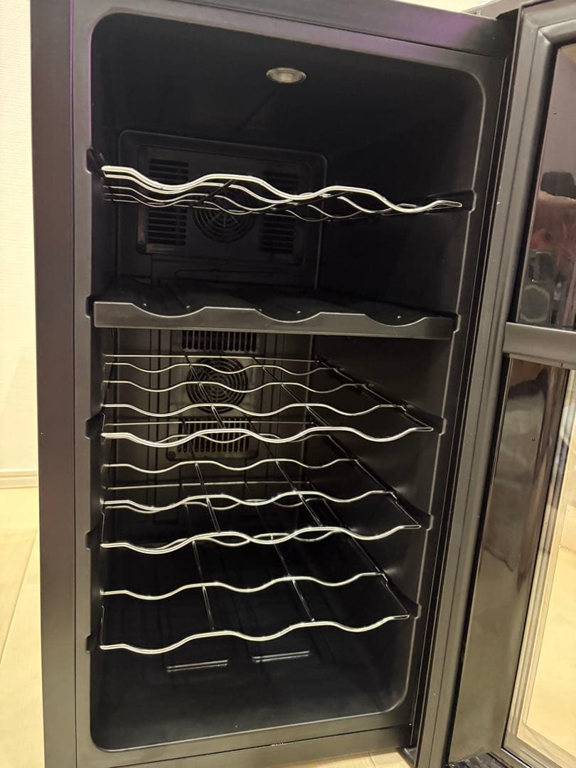 ワインセラー アイリスオーヤマ L 18本収納 IWC-P182A-B