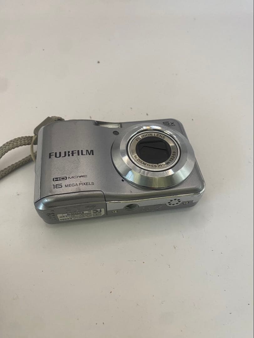 FUJIFILM 16 MEGA PIXELS コンパクトデジタルカメラ FUJIFILM 16メガ