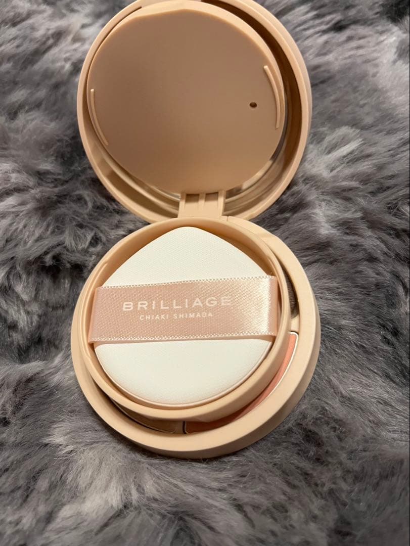 ブリリアージュ オーセンティックウーマン エフォートレスシック　色白肌