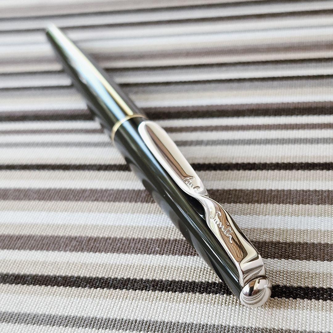 ポールスミス チャコールグレーラッカー 万年筆 ペン先18K