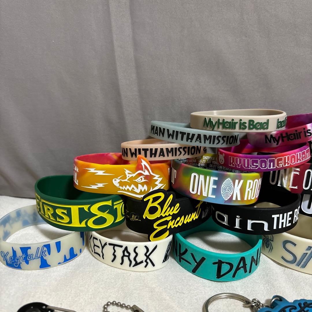 邦ロック ラバーバンド キーホルダー グッズ セット売り - メルカリ