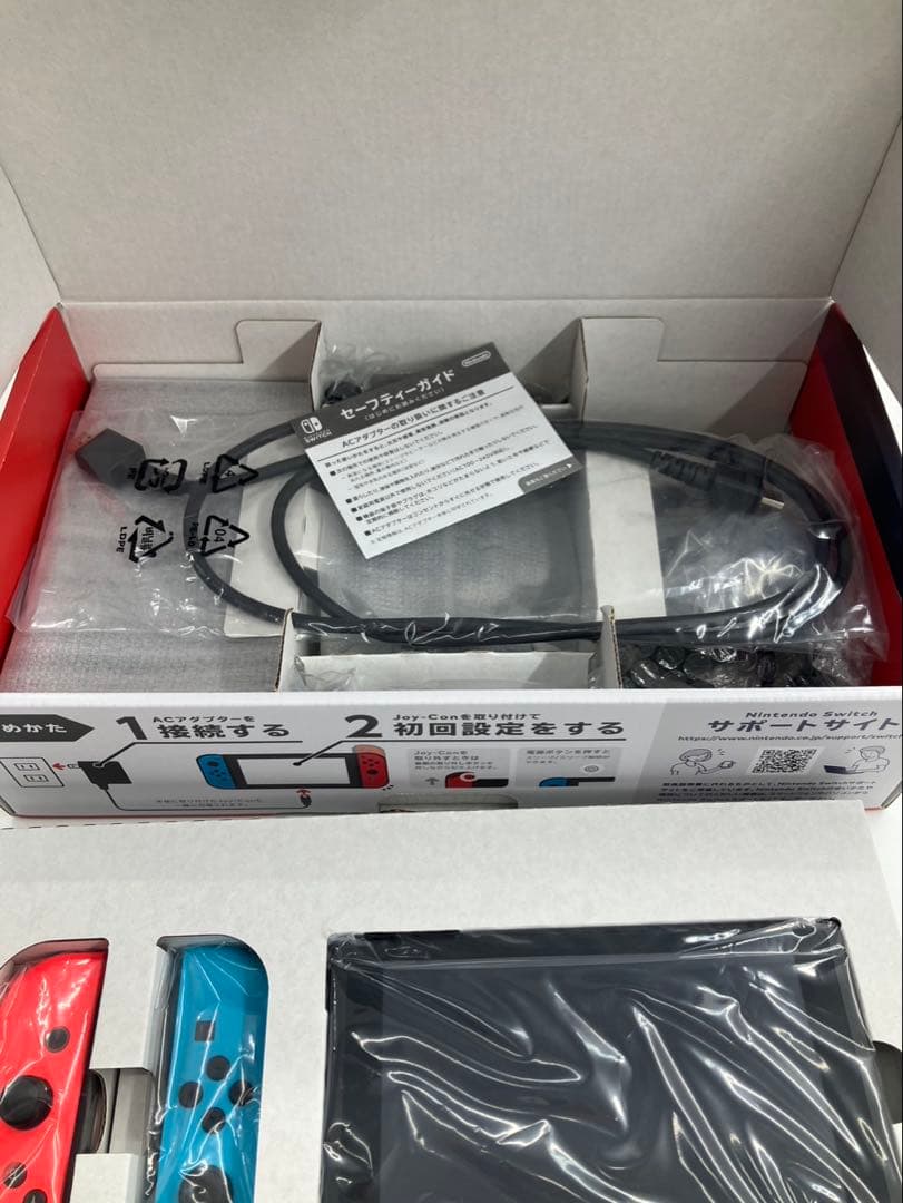 【極美品】Nintendo Switch本体（ネオンブルー／ネオンレッド）セット