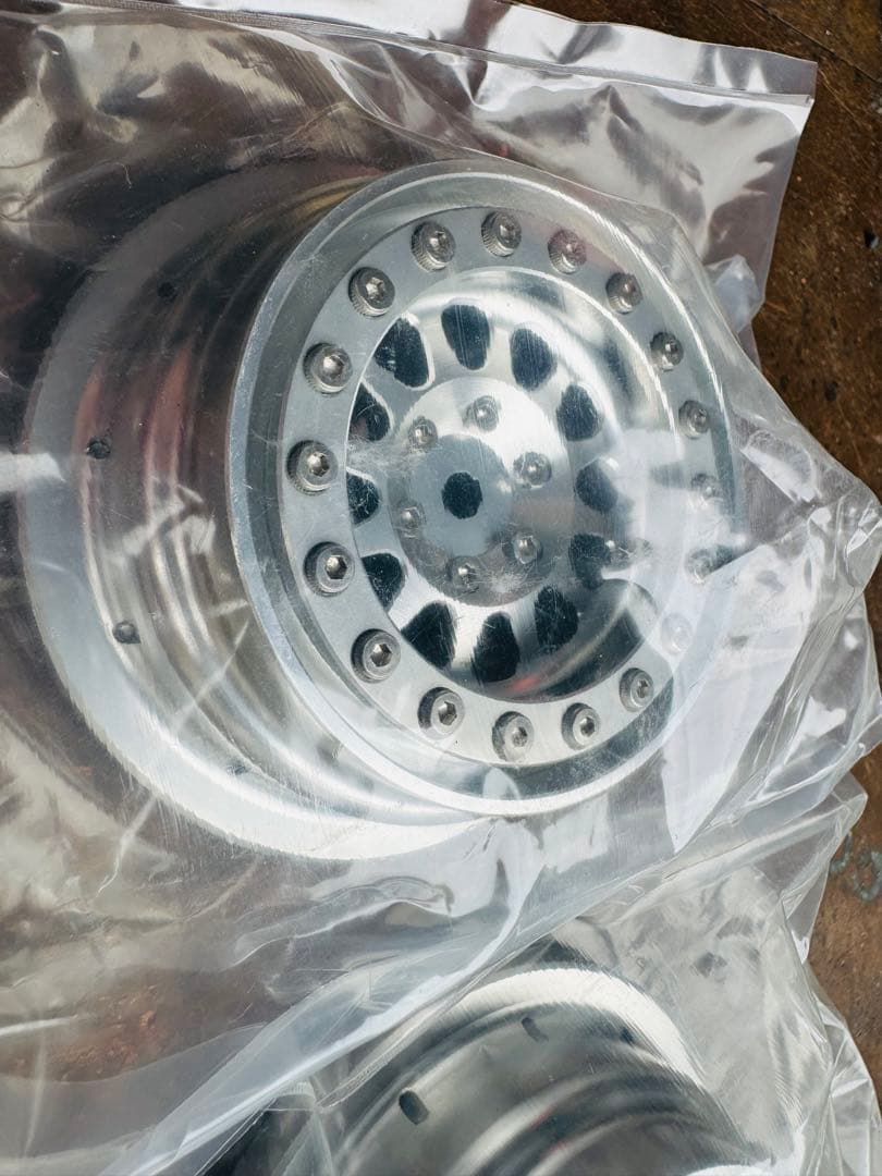 traxxas UDR アルミホイール　2本　未使用品　トラクサス　社外ホイール