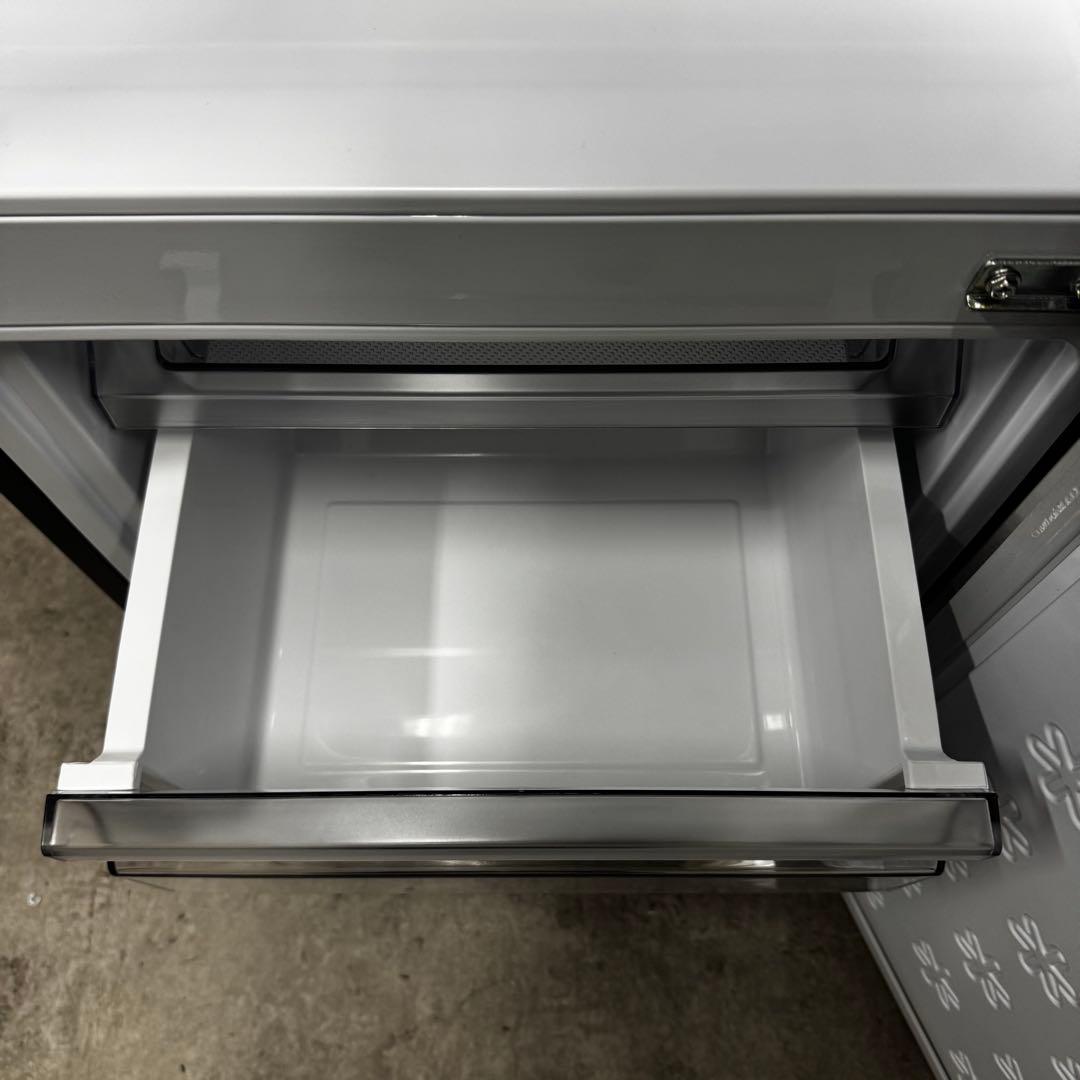 【配送・設置無料‼️】美品‼️ハイアール 冷蔵庫 148L 25年製