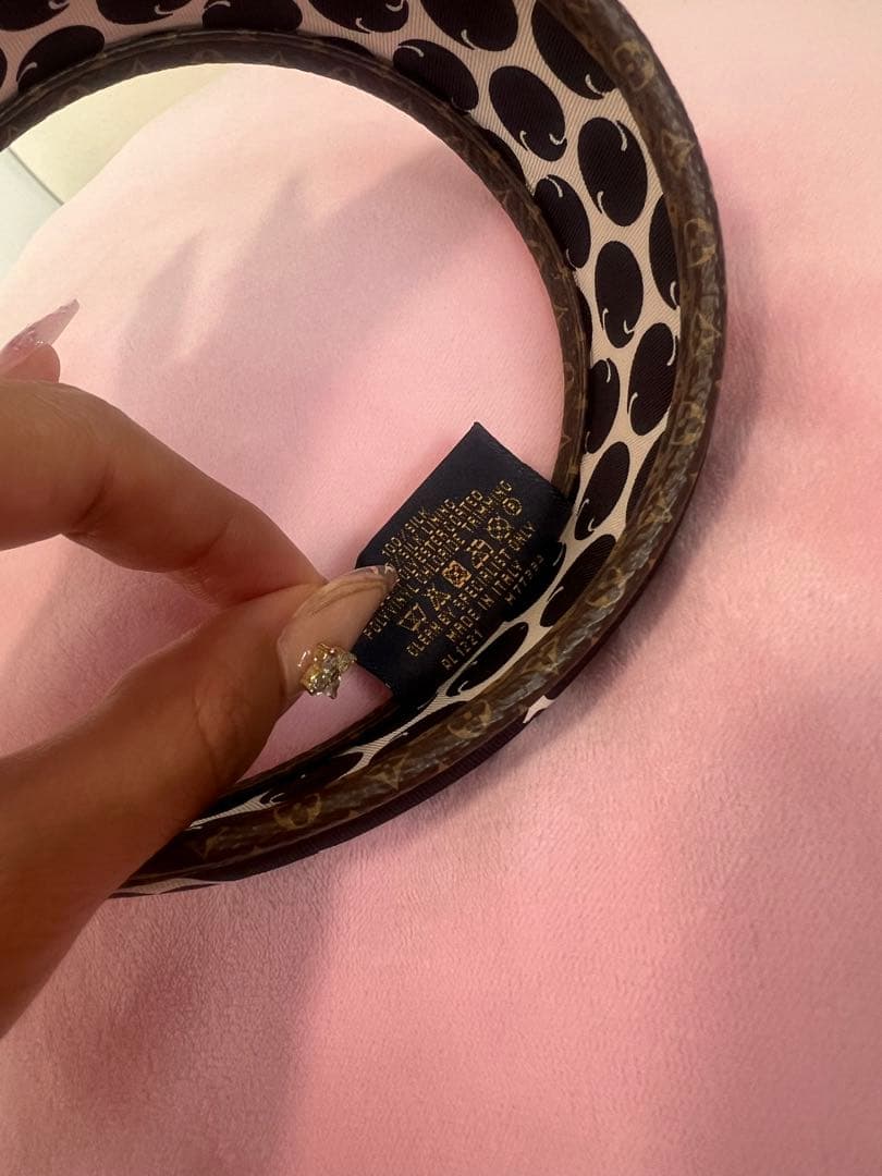 ヴィトン　カチューシャ美品