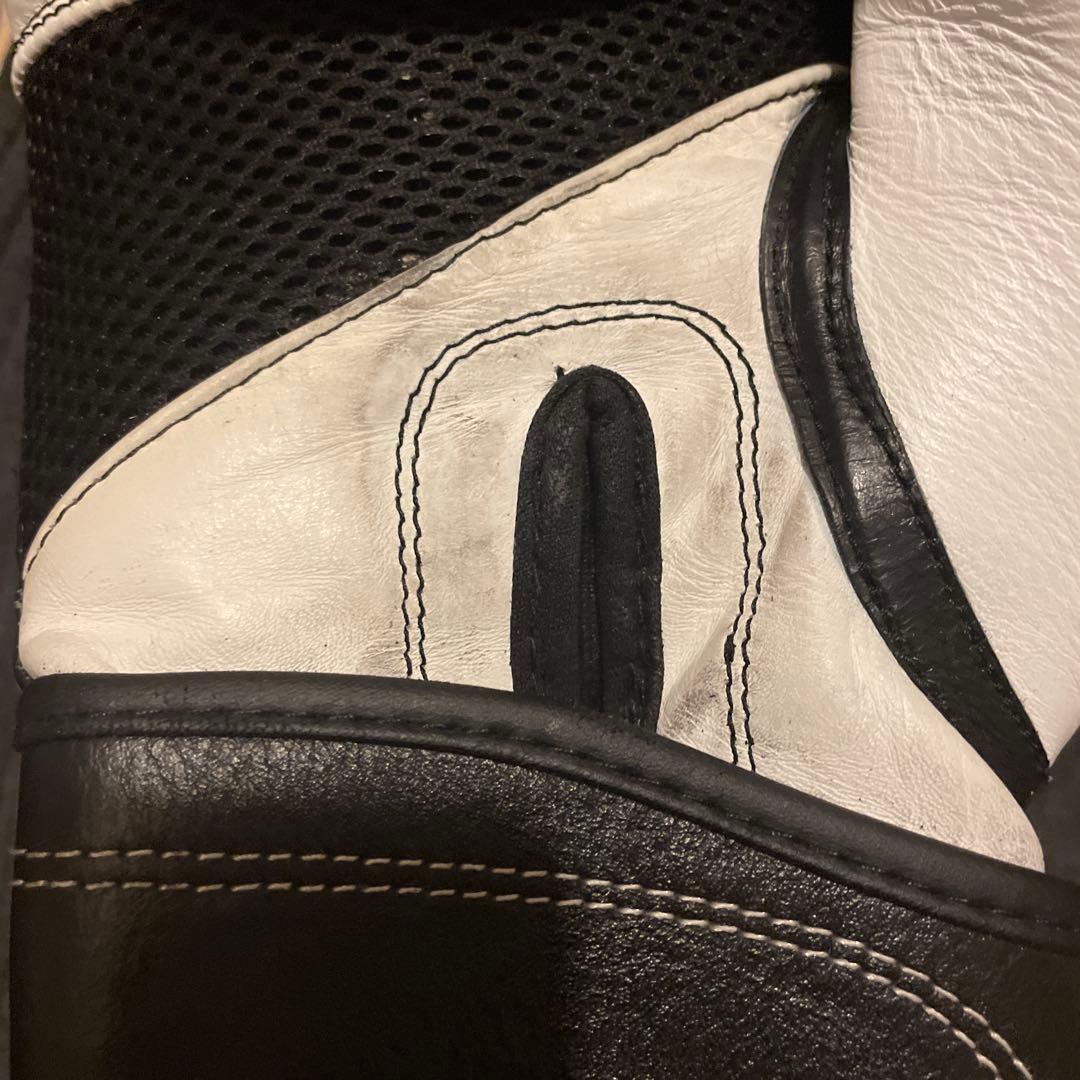 目立たない上手い奴はこれを使う」 ライバル ボクシンググローブ RB2 M