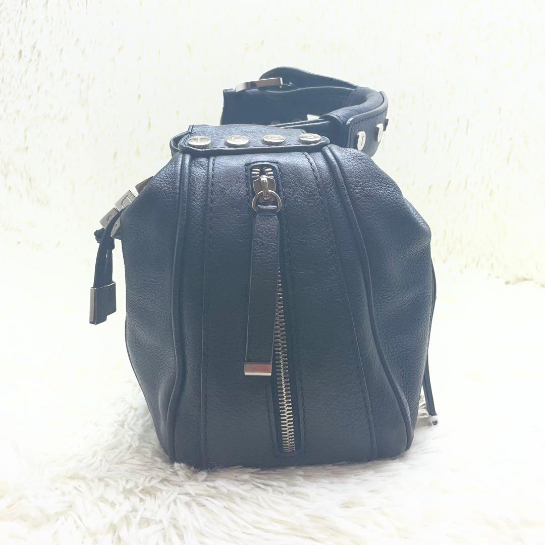 【美品】トッズ ワンショルダーバッグ キューブ オールレザー スタッズ 黒