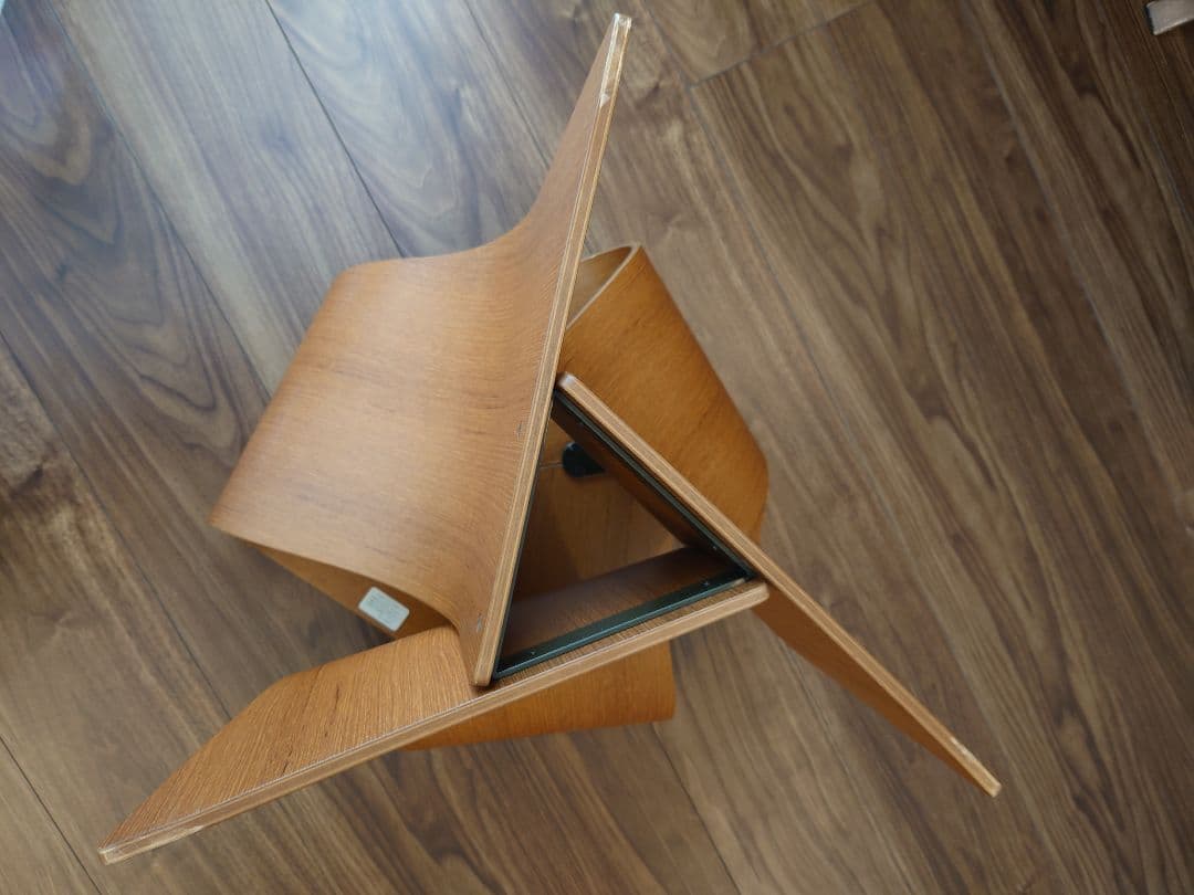 天童木工のマッシュルームスツール