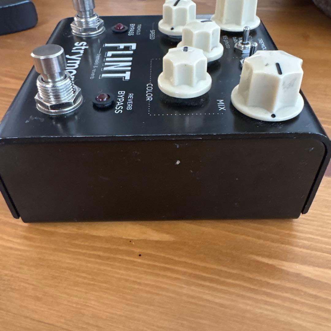 Strymon FLINT トレモロ & リバーブ