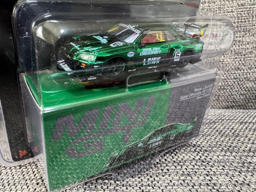 MINIGT 1/64 1016 LBWK ER34ブラジル限定