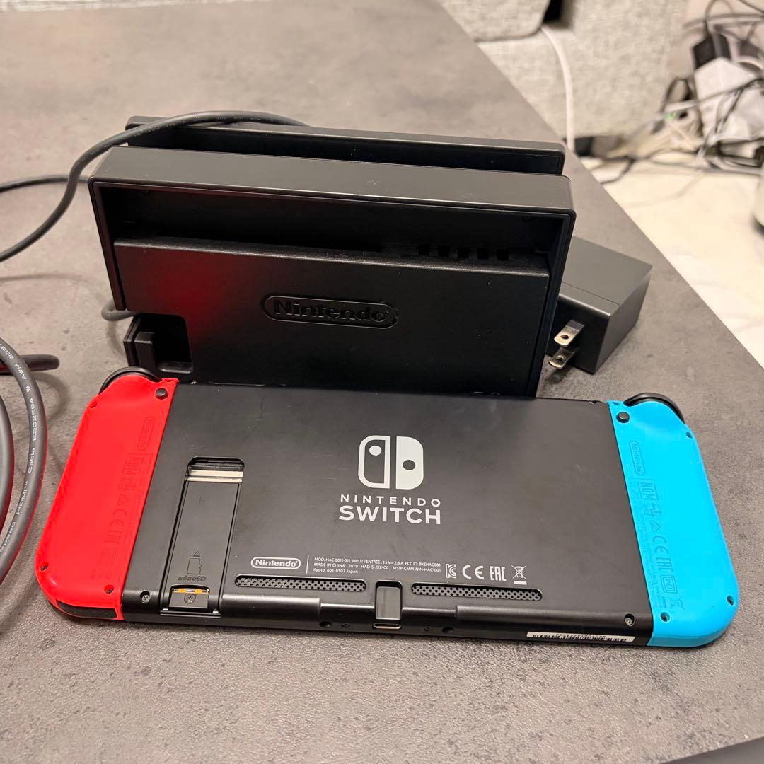 Nintendo Switch 本体 赤/青 Joy-Con付き