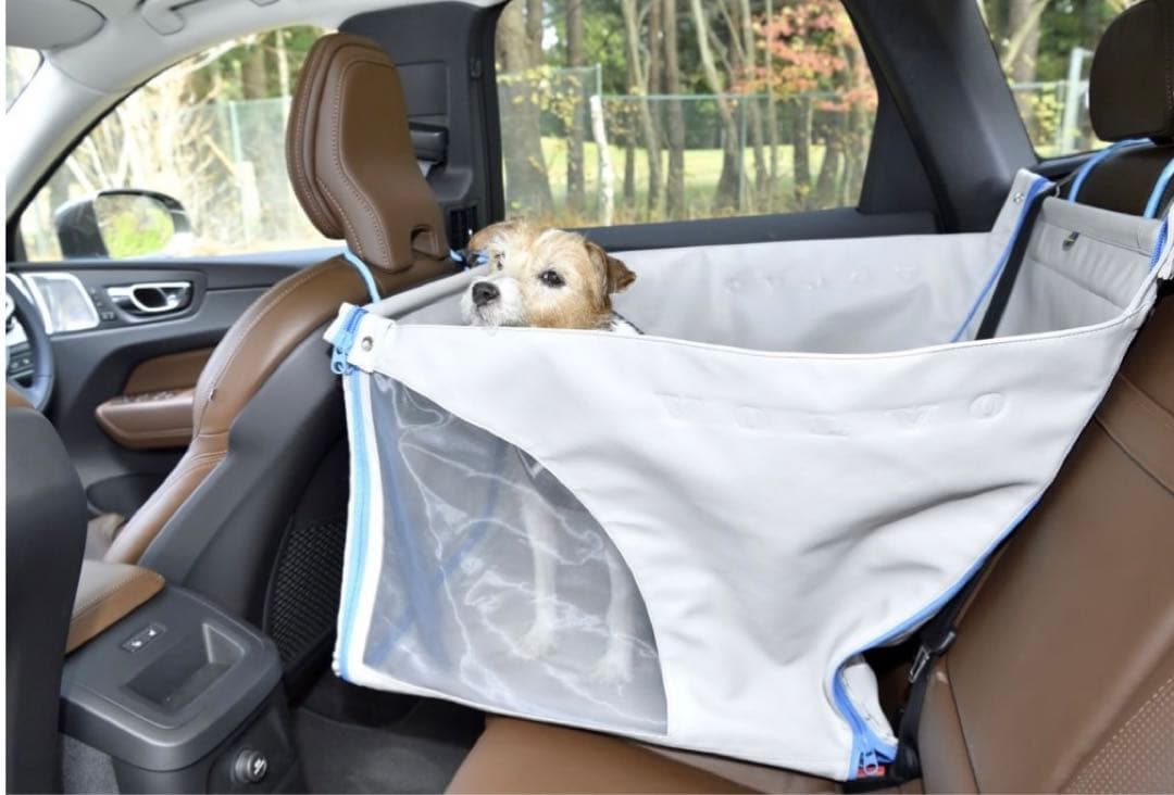 週末値下げ】VOLVO純正 ドッグベッド(ハーフサイズ)リアシートペット