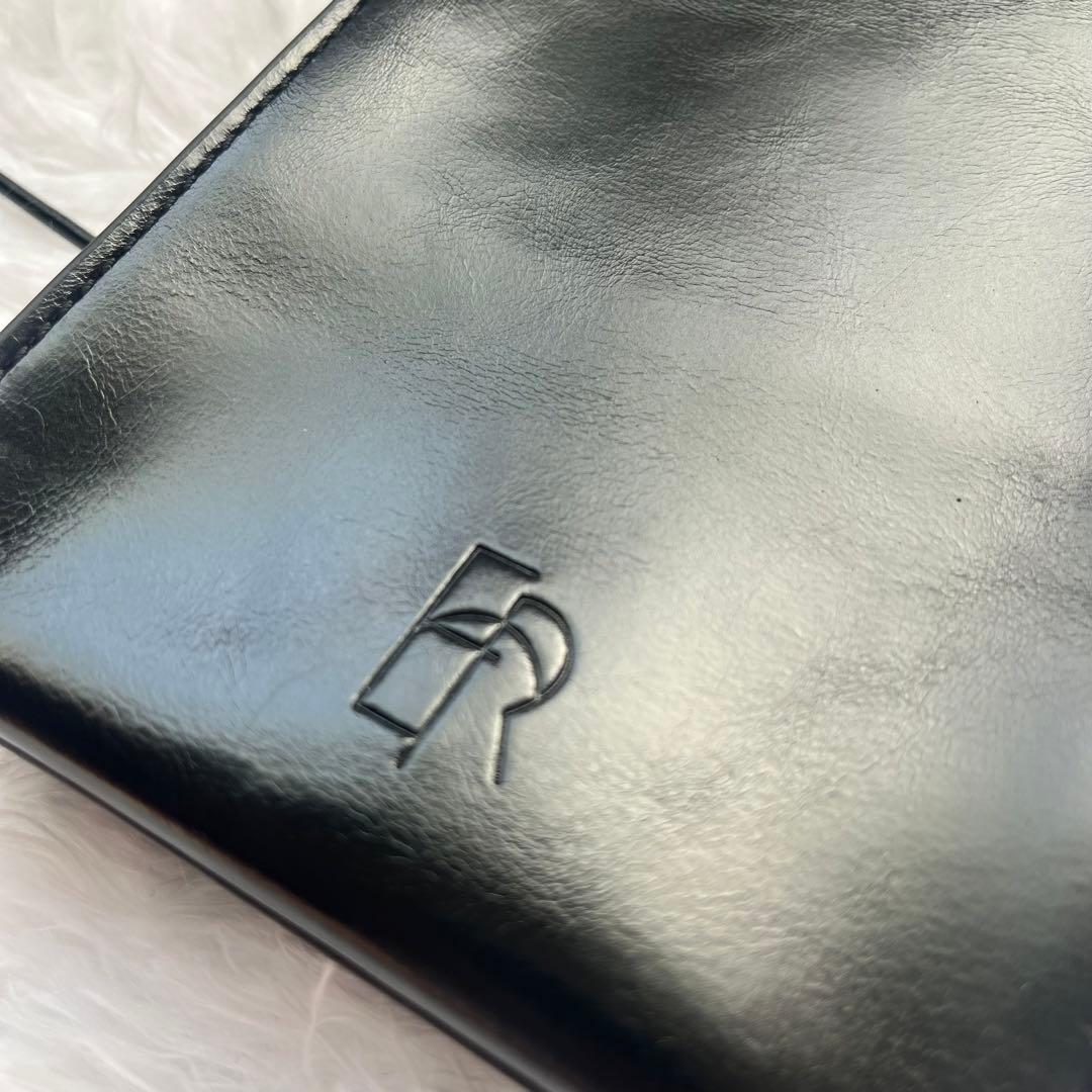 エトレトウキョウ ショルダーバッグ ブラック レザー レザーコードミニショルダー