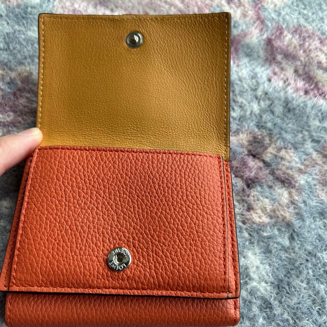LOEWE三つ折財布オレンジ
