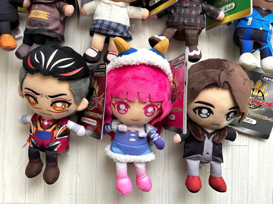 ナンバーワン戦隊ゴジュウジャー　戦隊ヒーローぬいぐるみシリーズ　8体コンプセット