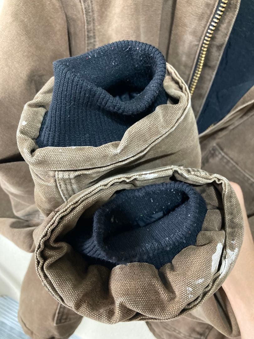 かわいい企業ロゴ　Carhartt トラディショナルジャケット