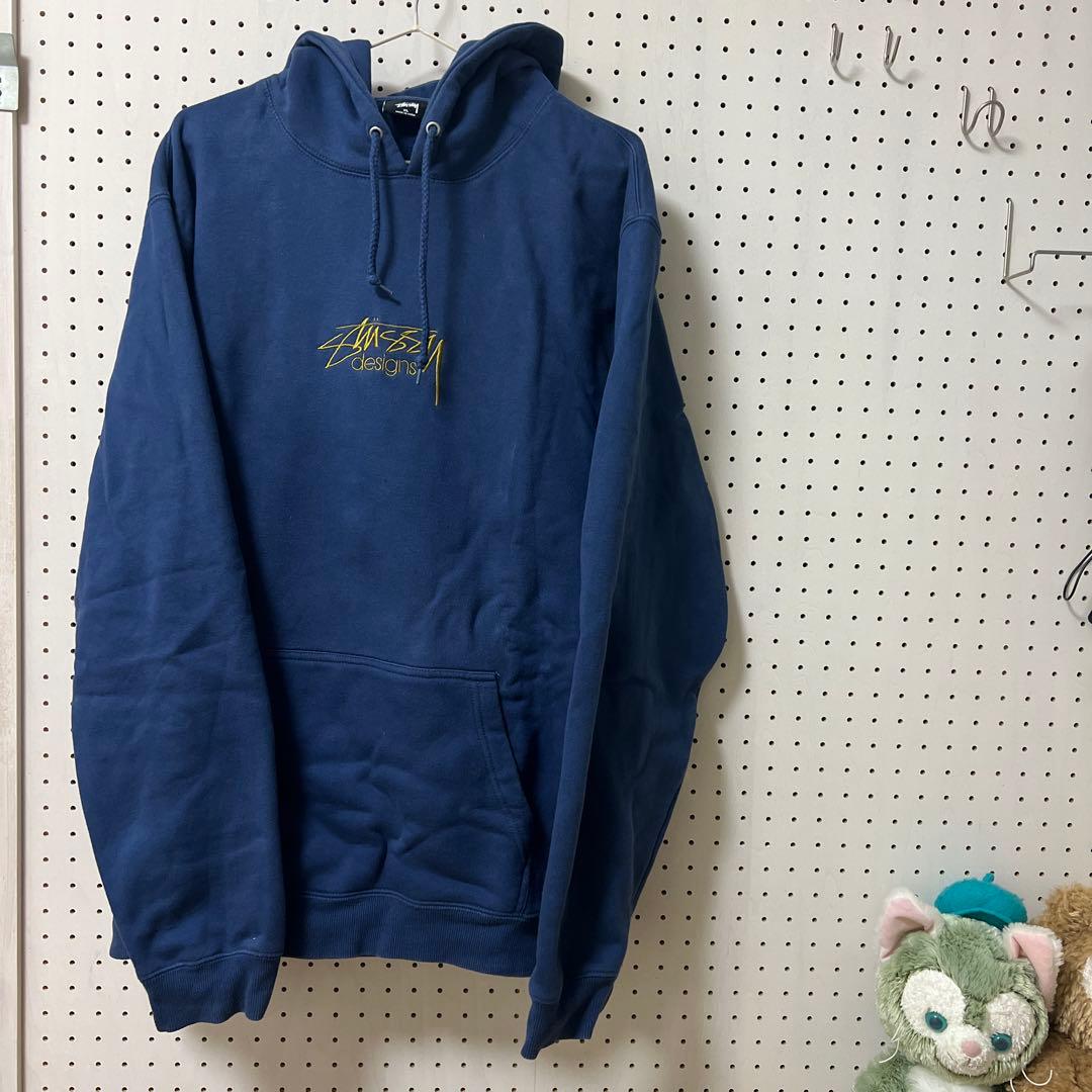 ナ*ウ様 【人気モデル・ＸＬ】 ステューシー☆センター刺繍ロゴ パーカー