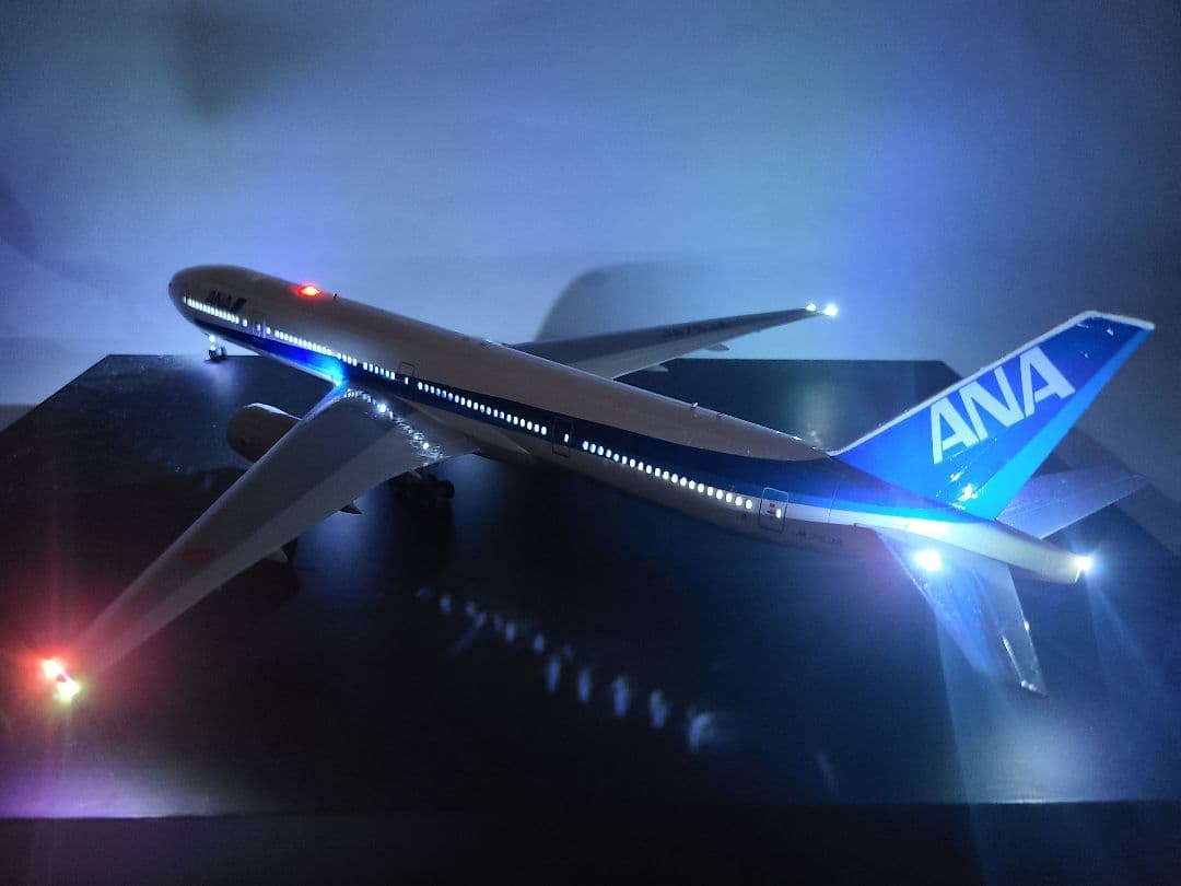 ANA BOEING 777-300 LED 仕様完成品