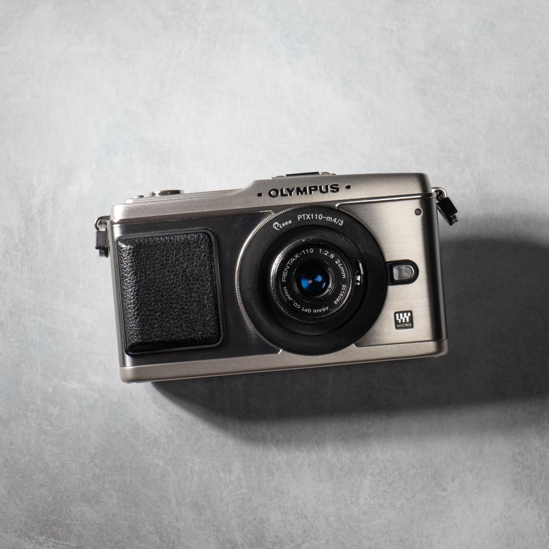 写ルンです感覚のコンデジ】OLYMPUS PEN E-P1 24mm